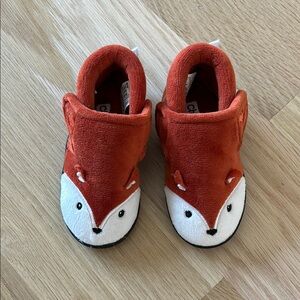 Chipmunks Orange and White Fox Velcro Slippers
